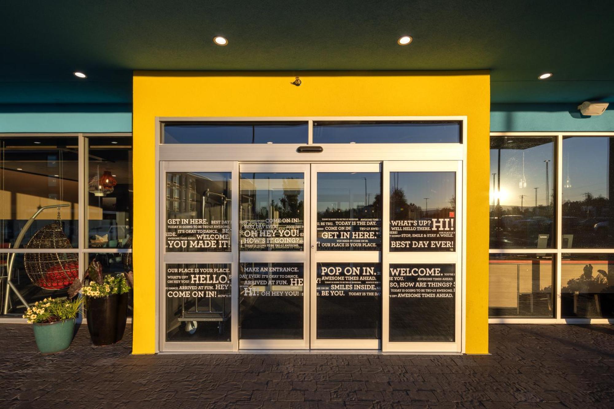 Tru By Hilton Yakima Airport Exterior foto